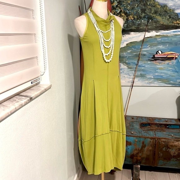 MO Fashion,Gorgeous Lime Green Lagenlook Shark-Bite Hem, Dress,EUC,Size Small - Picture 1 of 10